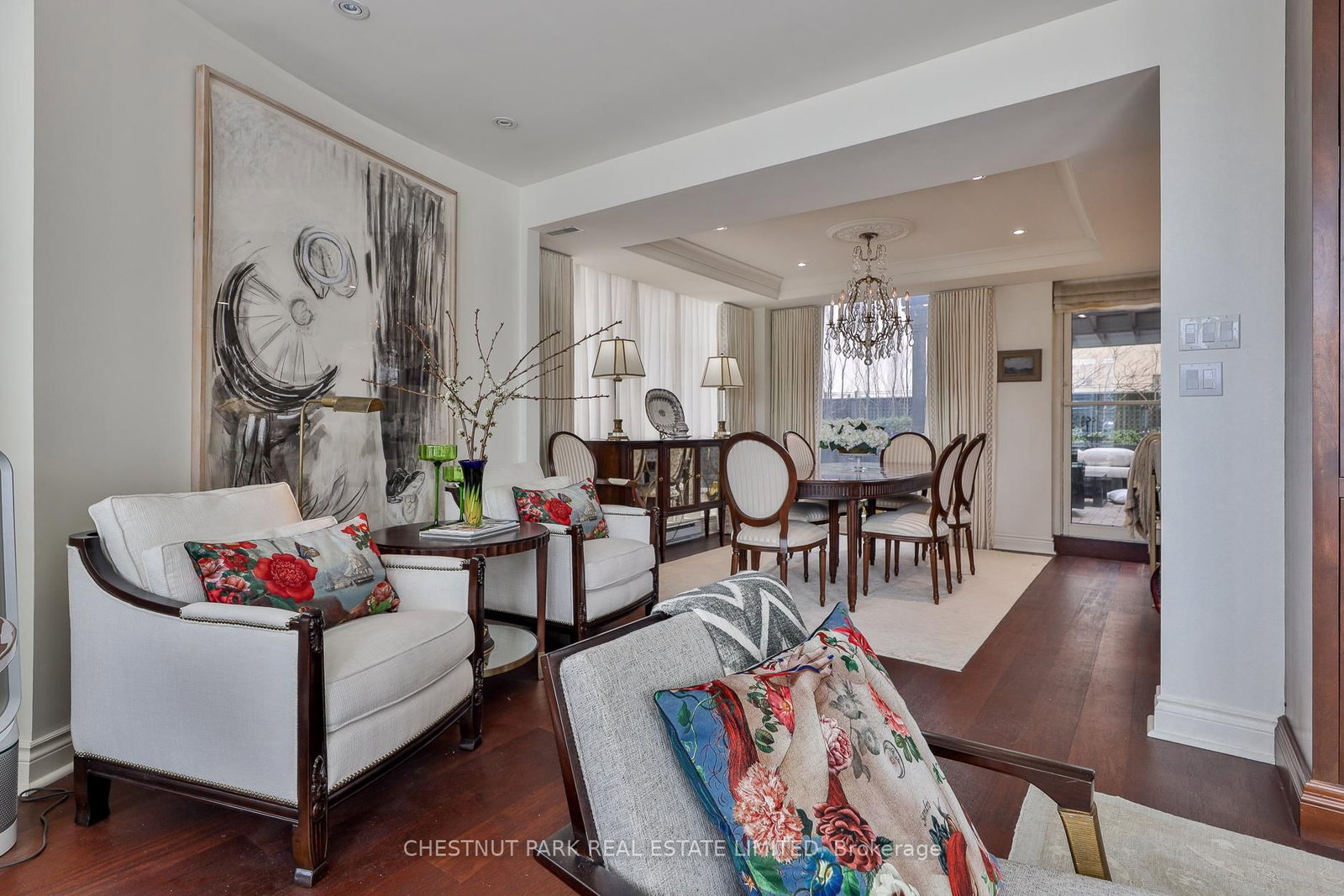 77 Avenue Road, Unit 204 - Photo 8