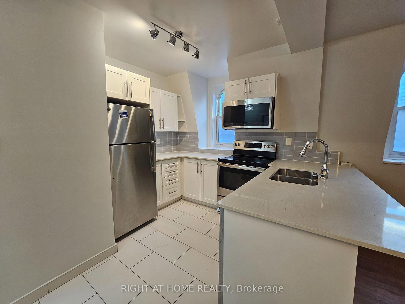 505 Church Street, Unit 301 - Photo 10