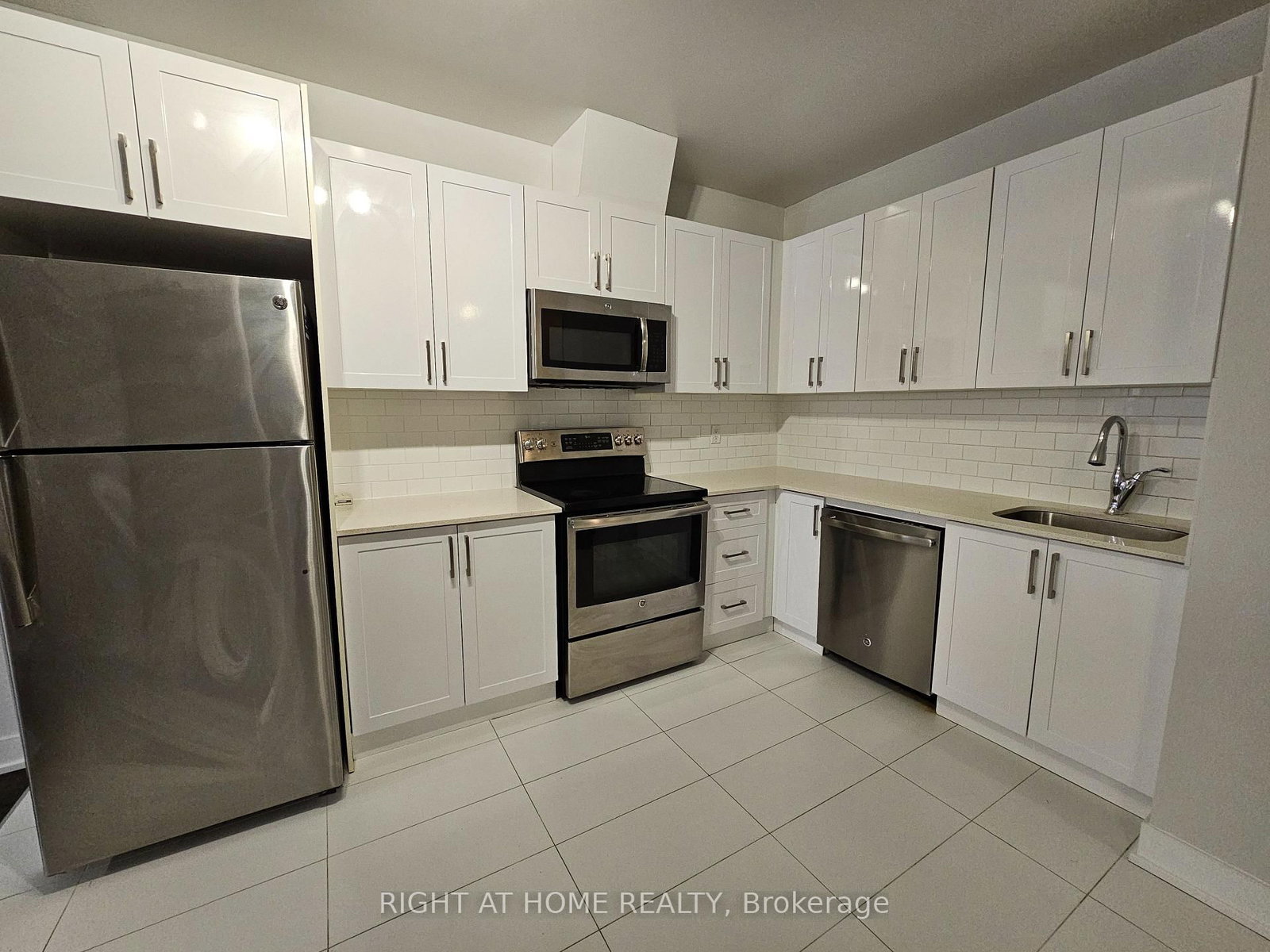 1801 Eglinton Avenue W, Unit 304 - Photo 2