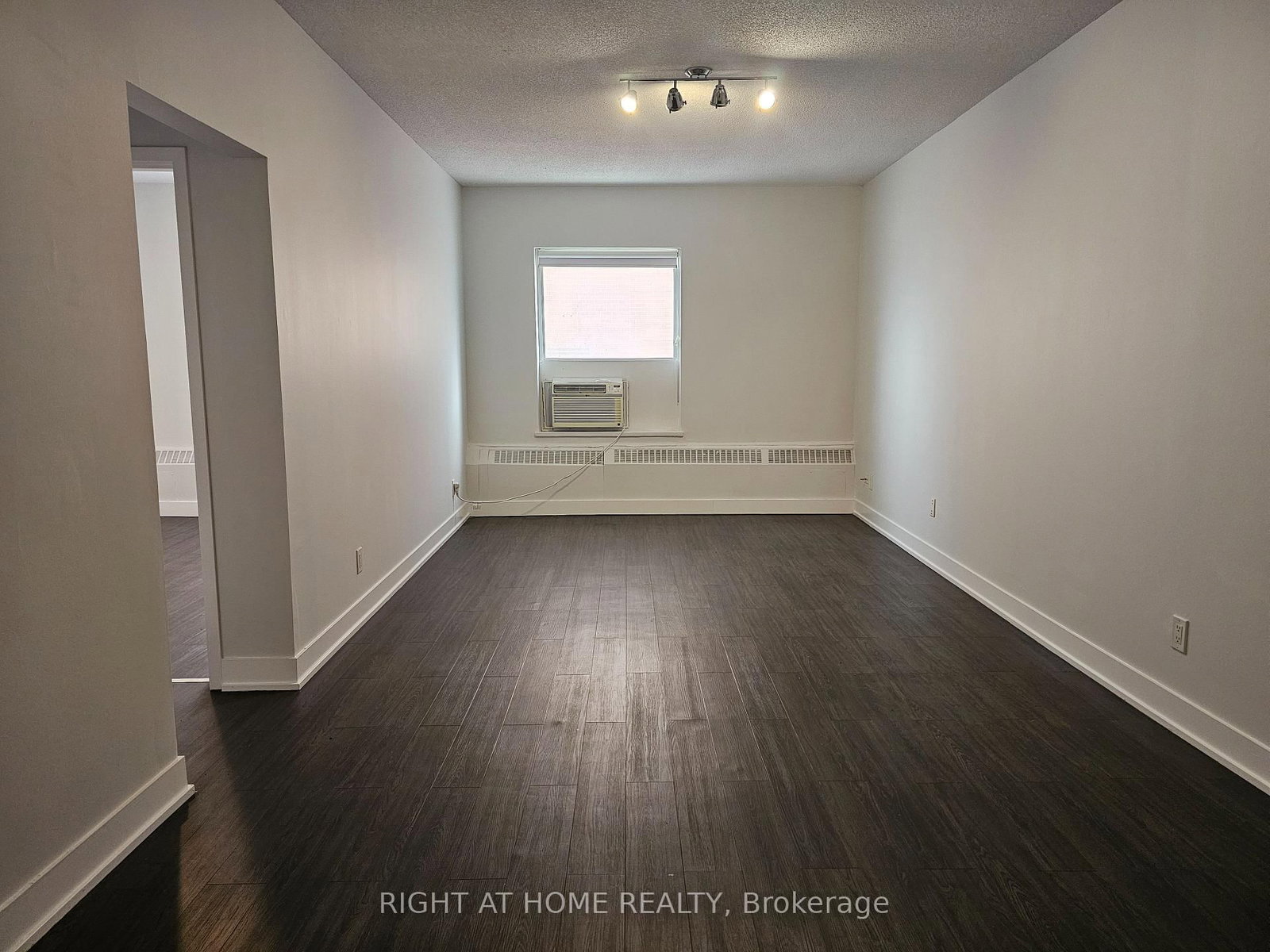 1801 Eglinton Avenue W, Unit 304 - Photo 5