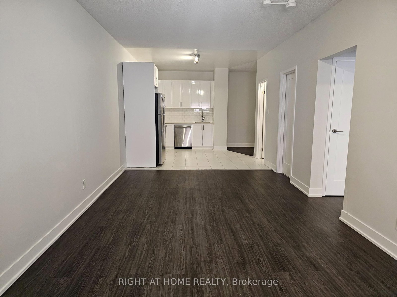 1801 Eglinton Avenue W, Unit 304 - Photo 8