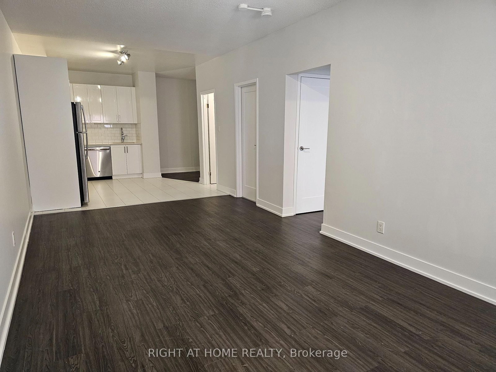 1801 Eglinton Avenue W, Unit 304 - Photo 9