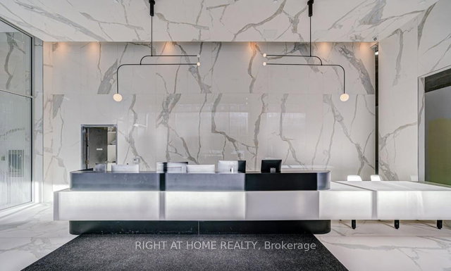 2907 - 88 Queen Street E