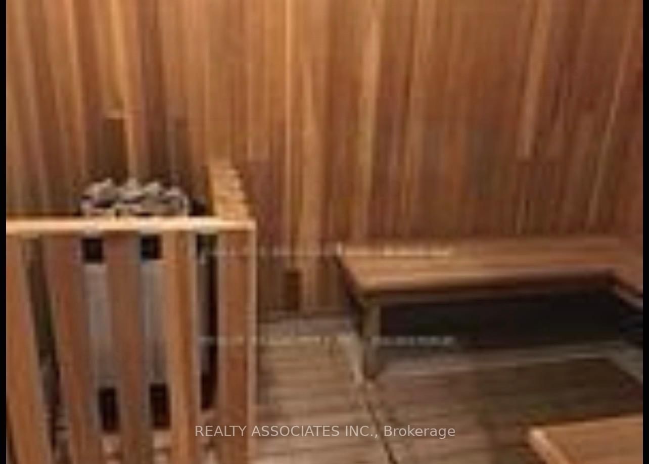 2 Clairtrell Road, Unit 815 - Photo 16