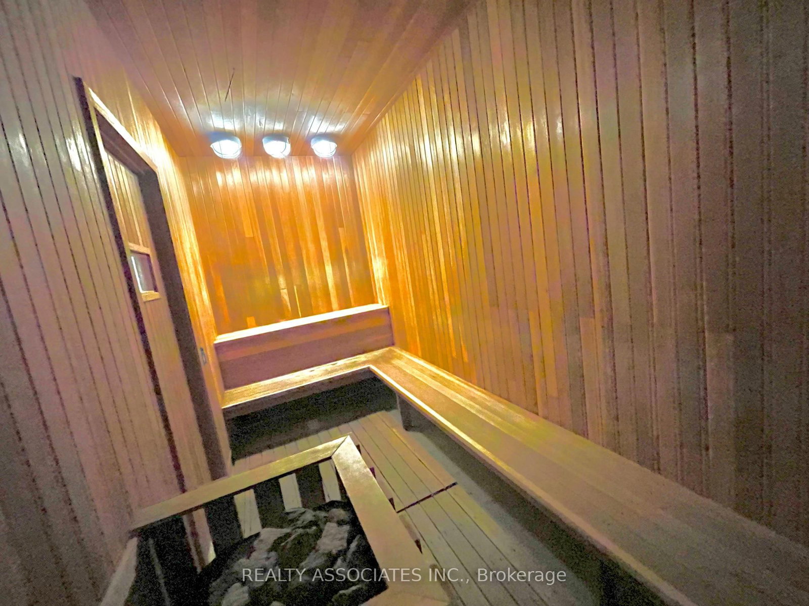 2 Clairtrell Road, Unit 815 - Photo 38