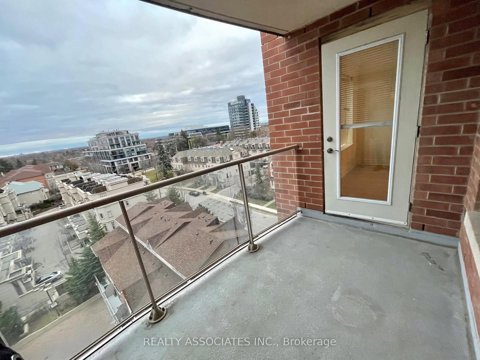 2 Clairtrell Road, Unit 815 - Photo 39