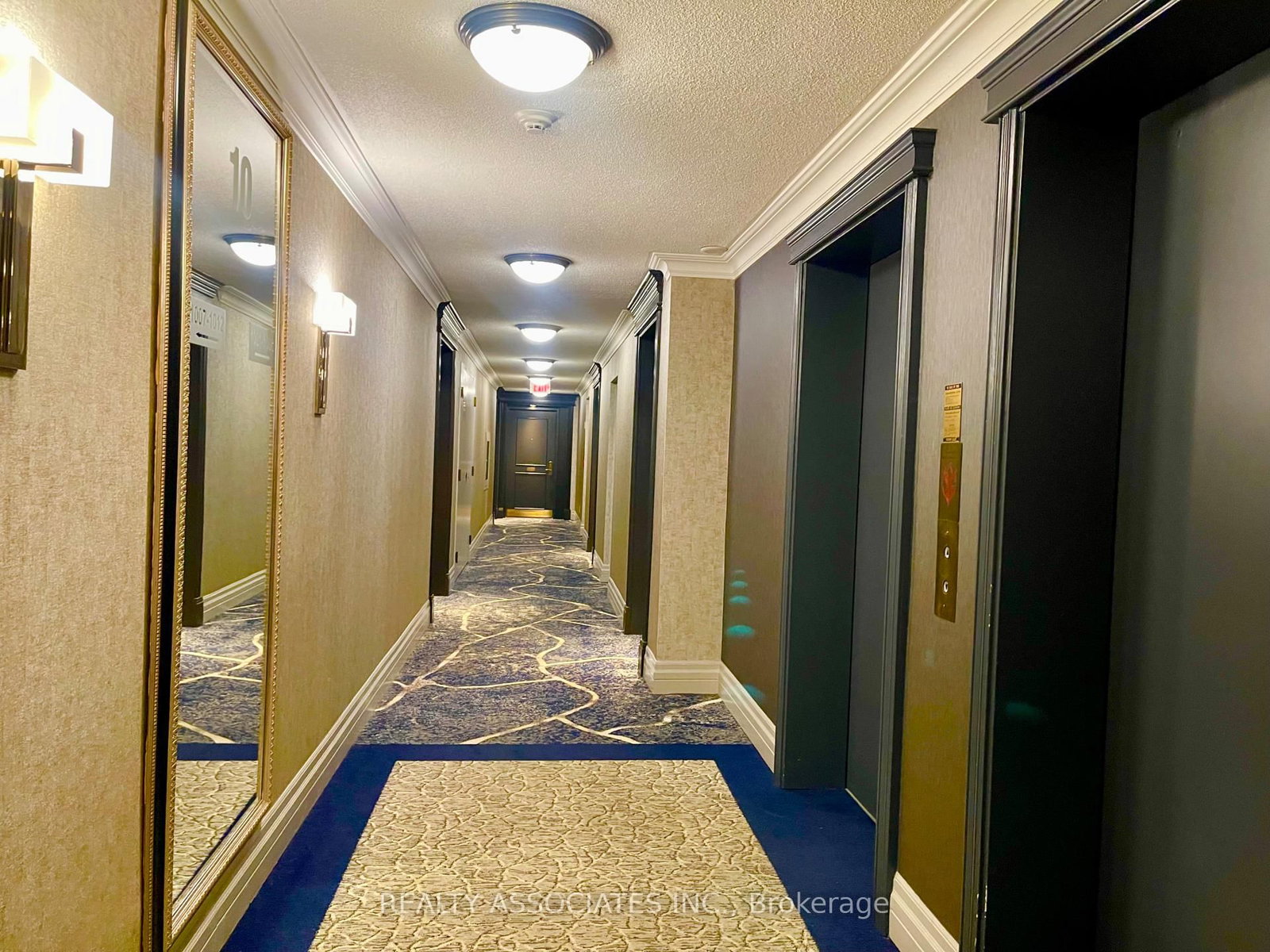 2 Clairtrell Road, Unit 815 - Photo 41