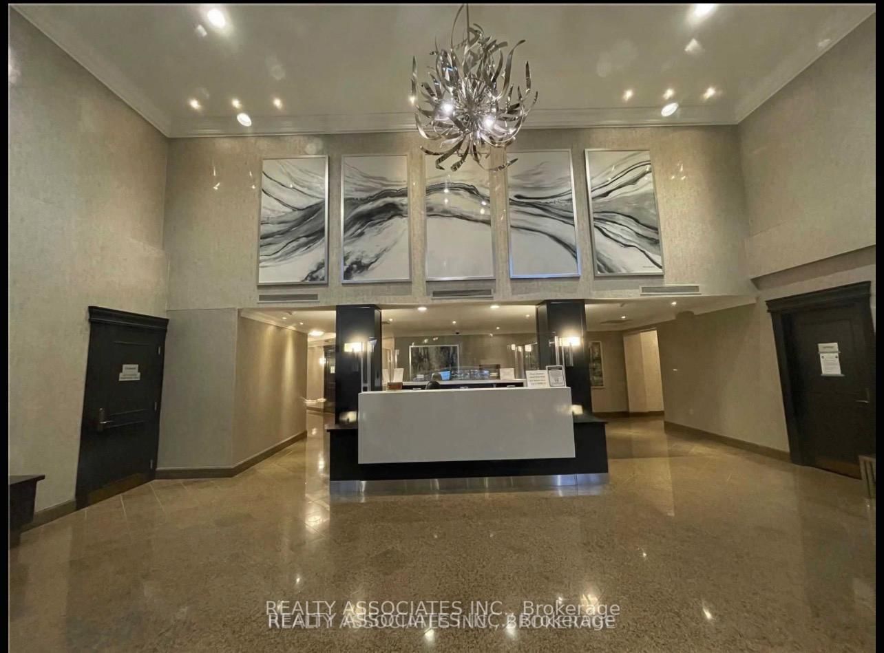 2 Clairtrell Road, Unit 815 - Photo 6