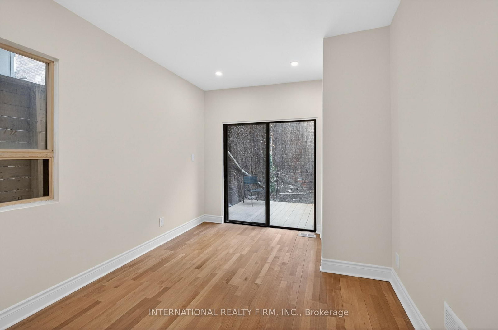 269 Ontario Street, Unit 2 - Photo 12