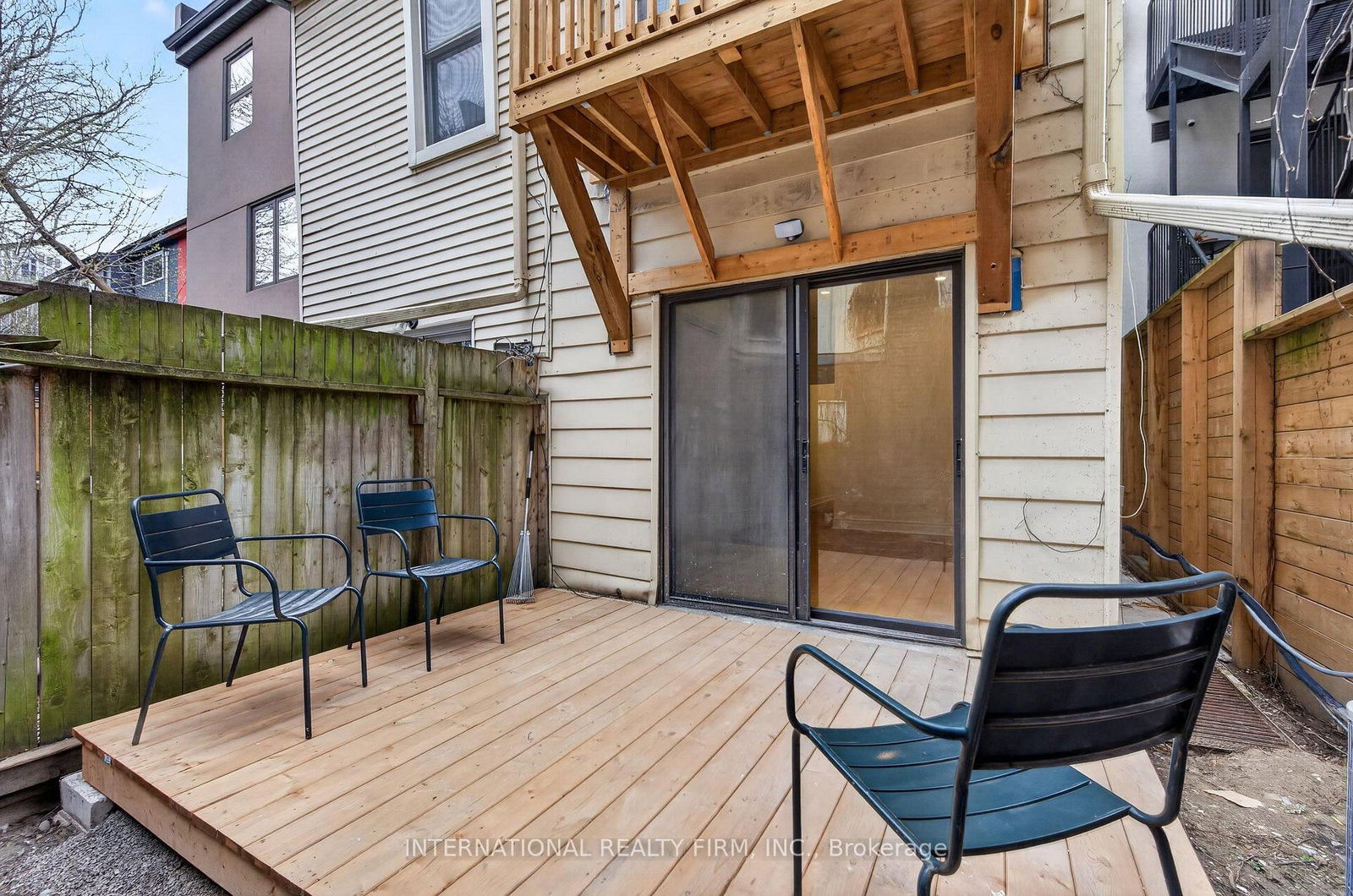 269 Ontario Street, Unit 2 - Photo 14