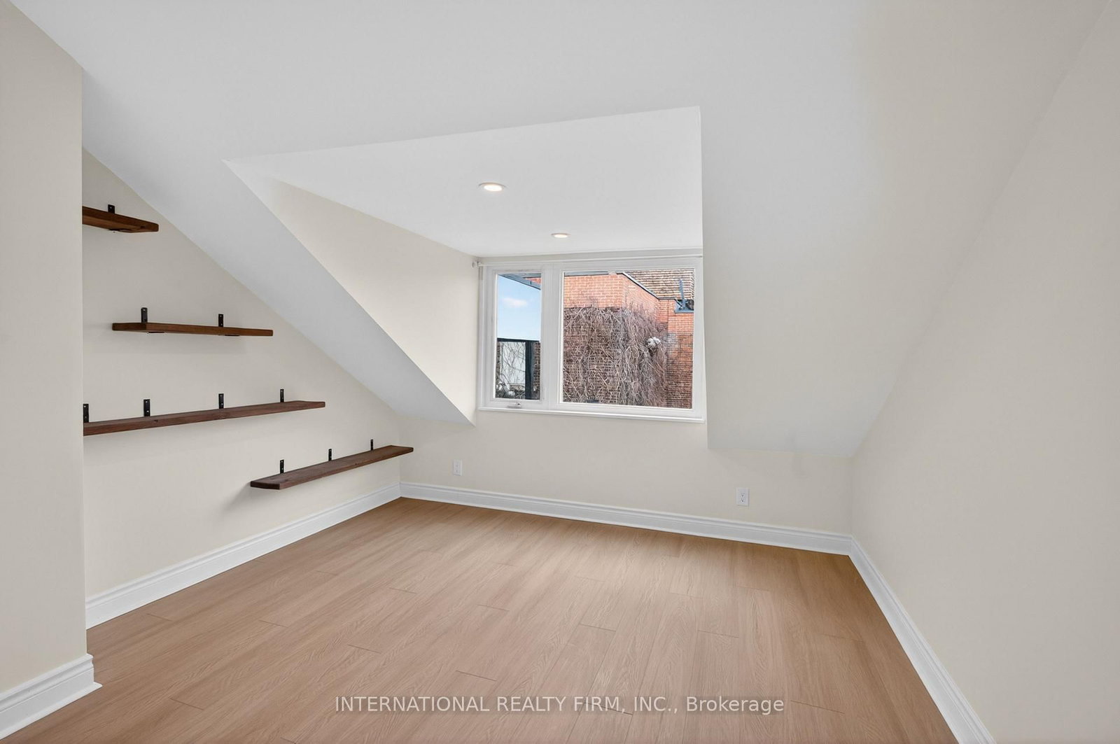 269 Ontario Street, Unit 1 - Photo 10