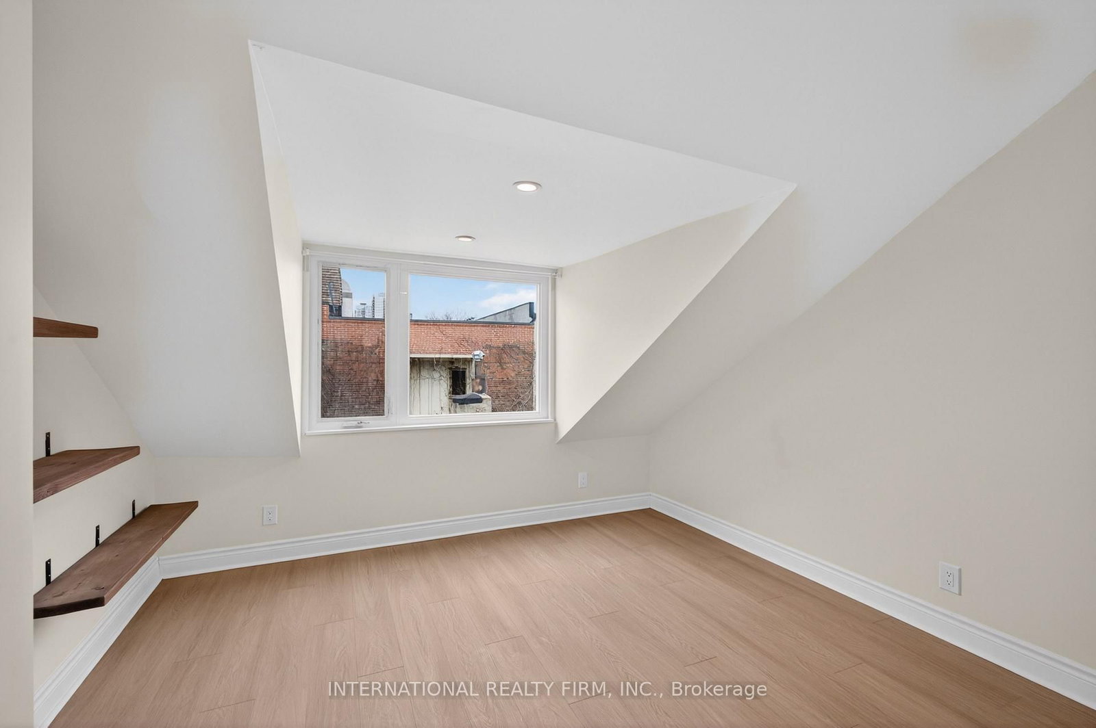 269 Ontario Street, Unit 1 - Photo 11