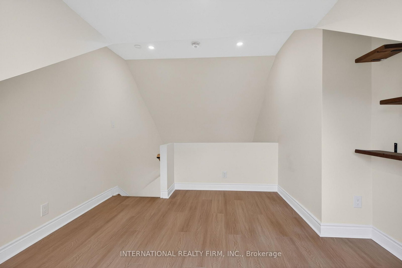 269 Ontario Street, Unit 1 - Photo 13