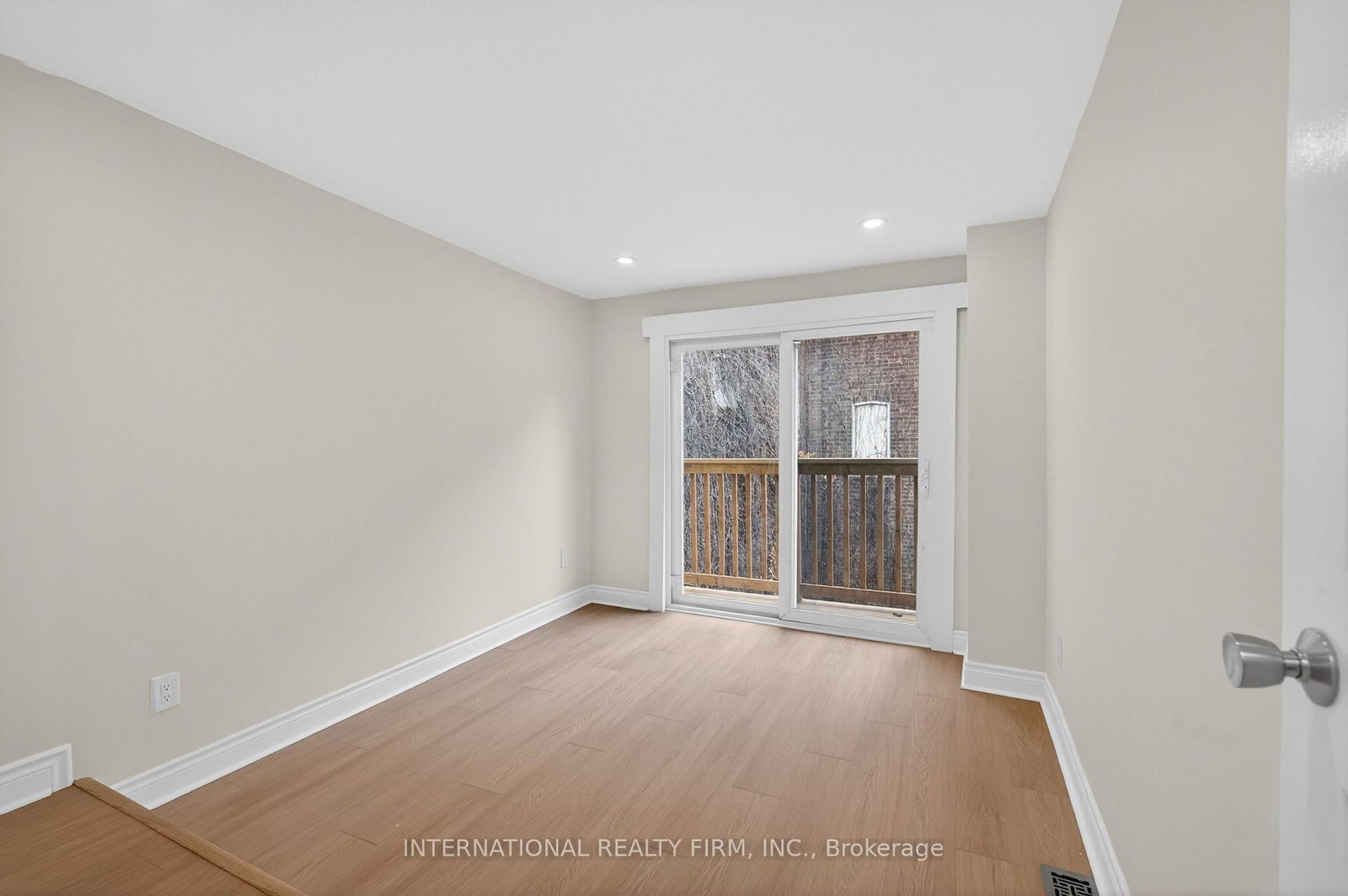 269 Ontario Street, Unit 1 - Photo 16