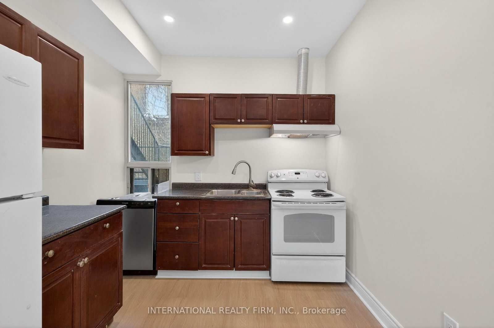 269 Ontario Street, Unit 1 - Photo 8