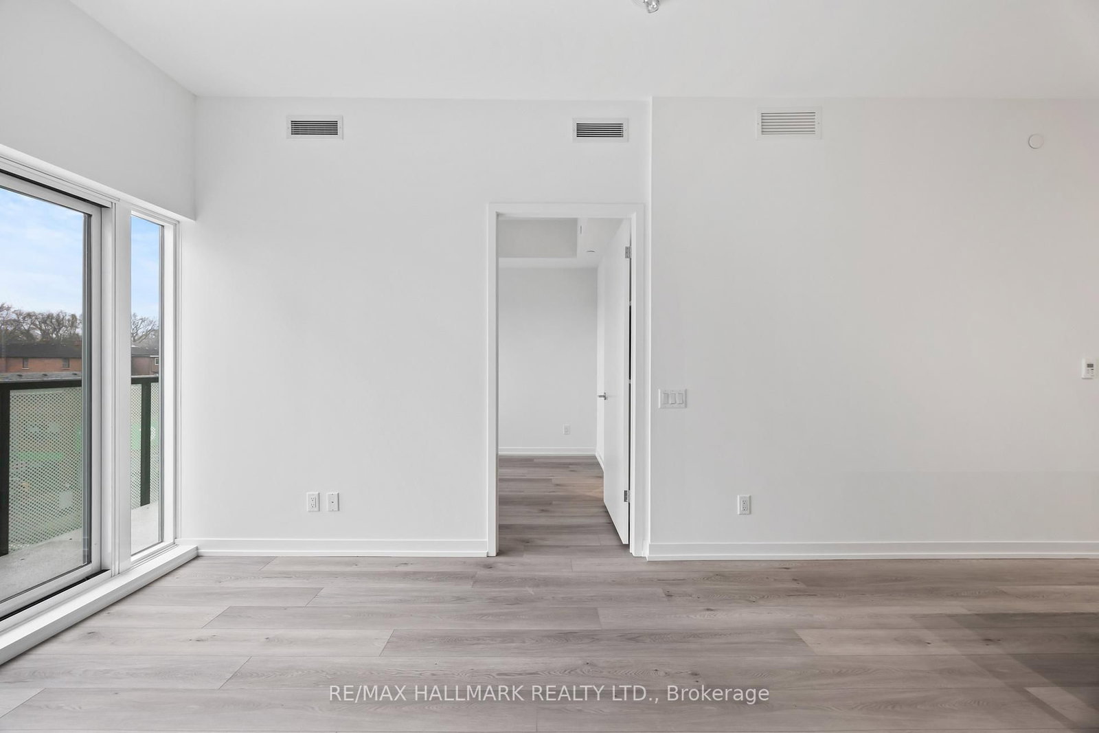 863 St. Clair Avenue W, Unit 403 - Photo 18