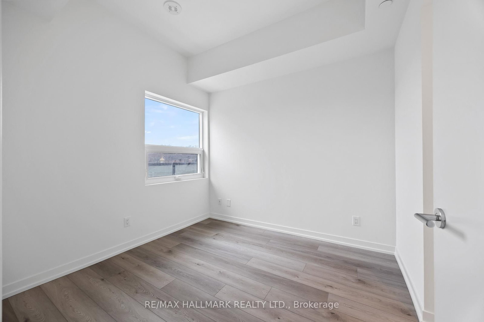 863 St. Clair Avenue W, Unit 403 - Photo 19