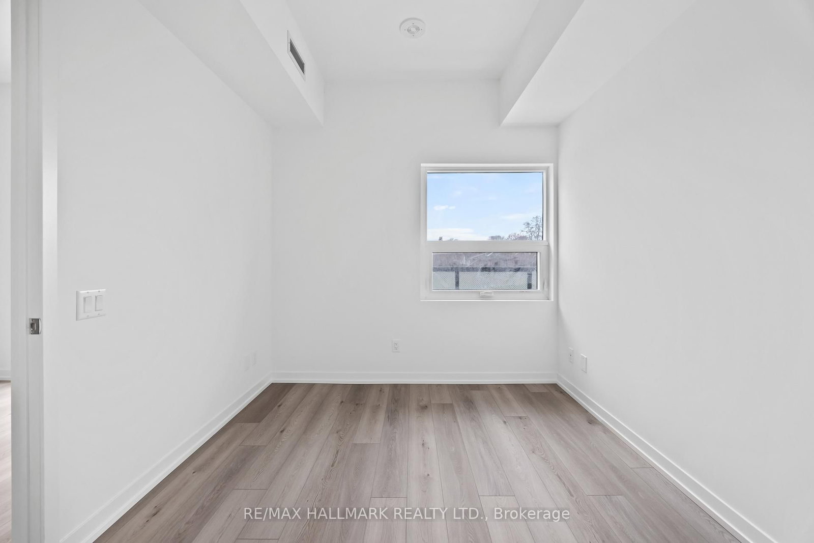 863 St. Clair Avenue W, Unit 403 - Photo 21
