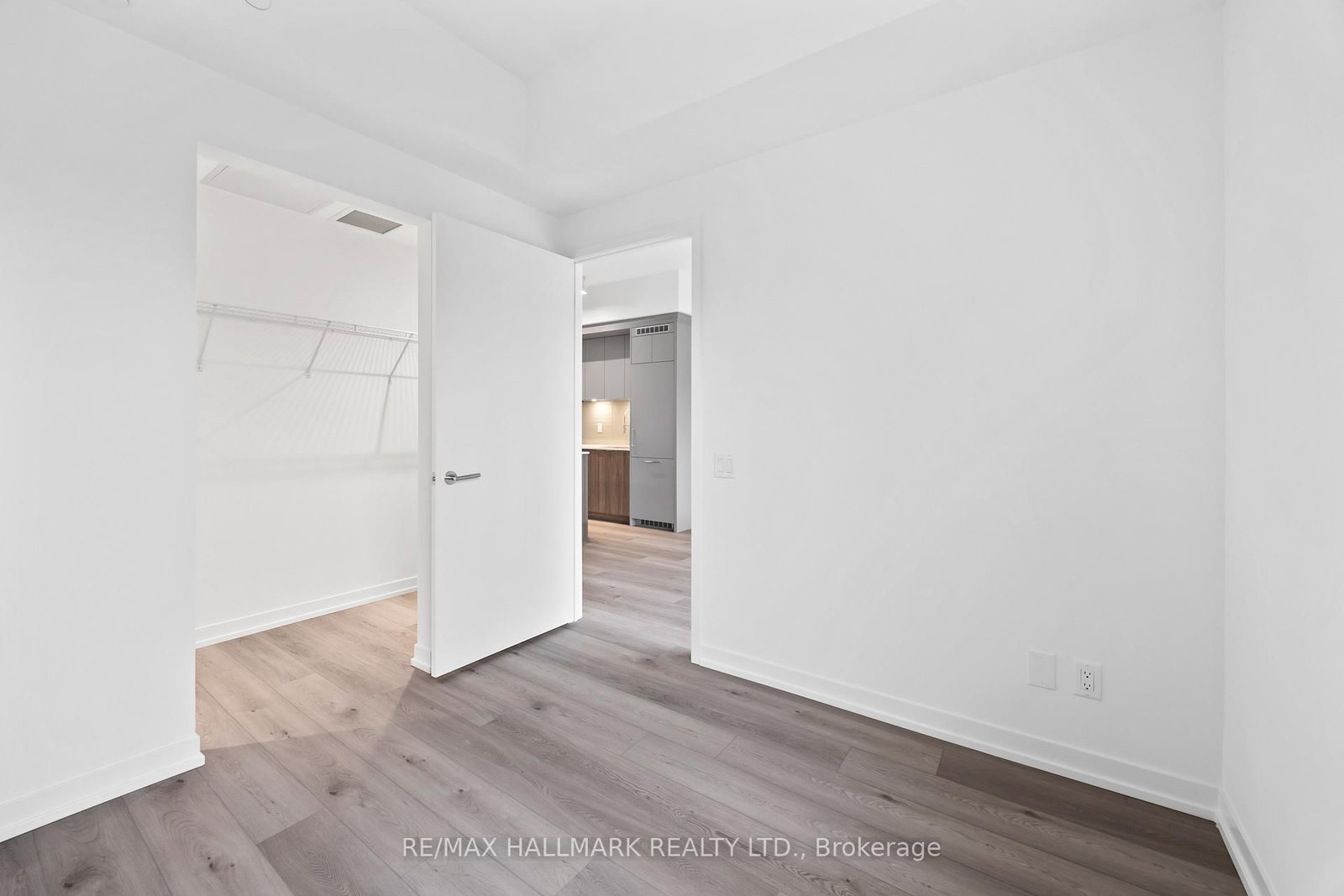 863 St. Clair Avenue W, Unit 403 - Photo 22
