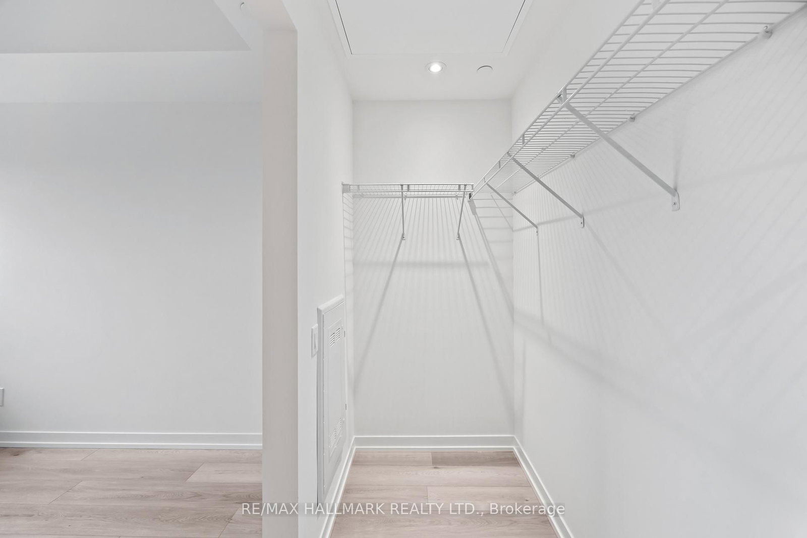 863 St. Clair Avenue W, Unit 403 - Photo 26