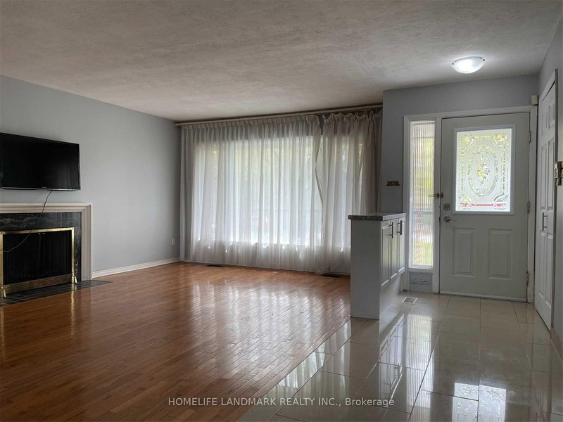 222 Cummer Ave, Toronto, M2M 2E7 | Image 2