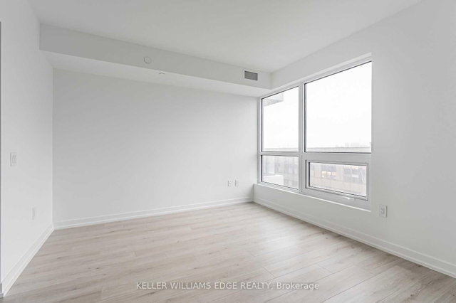 1307 - 395 Bloor Street E