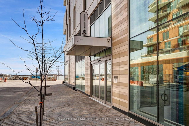 221 - 118 Merchants Wharf