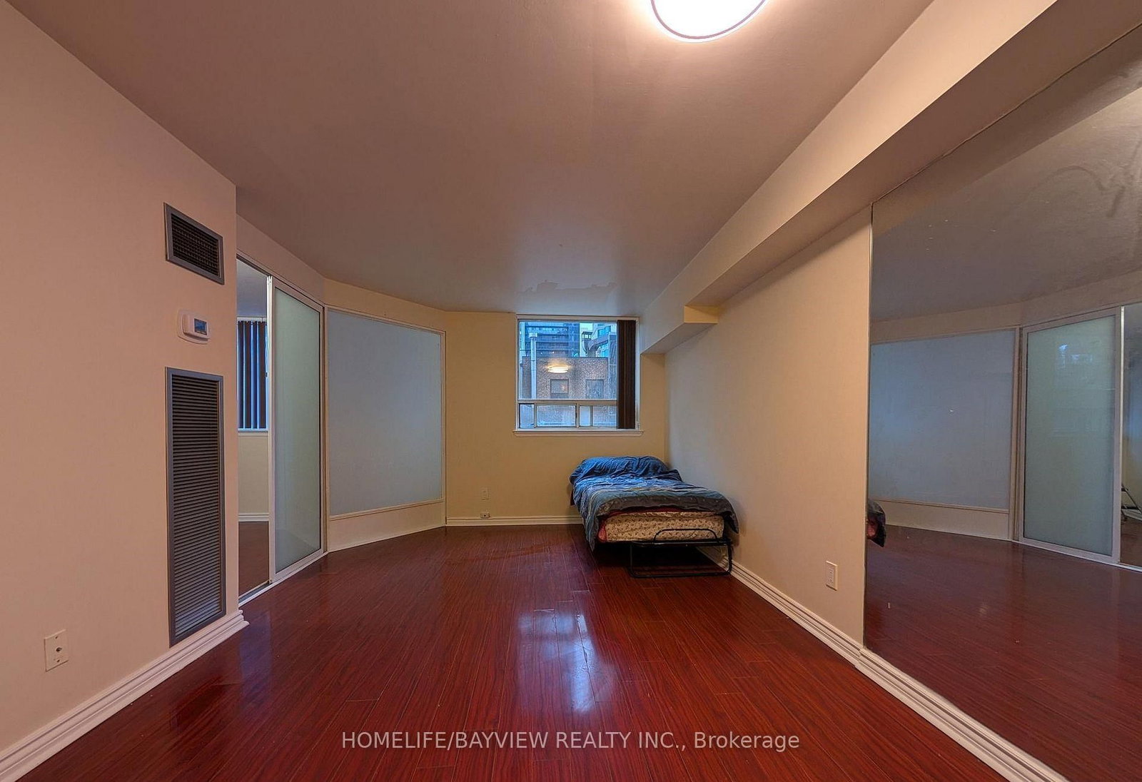 633 bay Street, Unit 222 - Photo 10