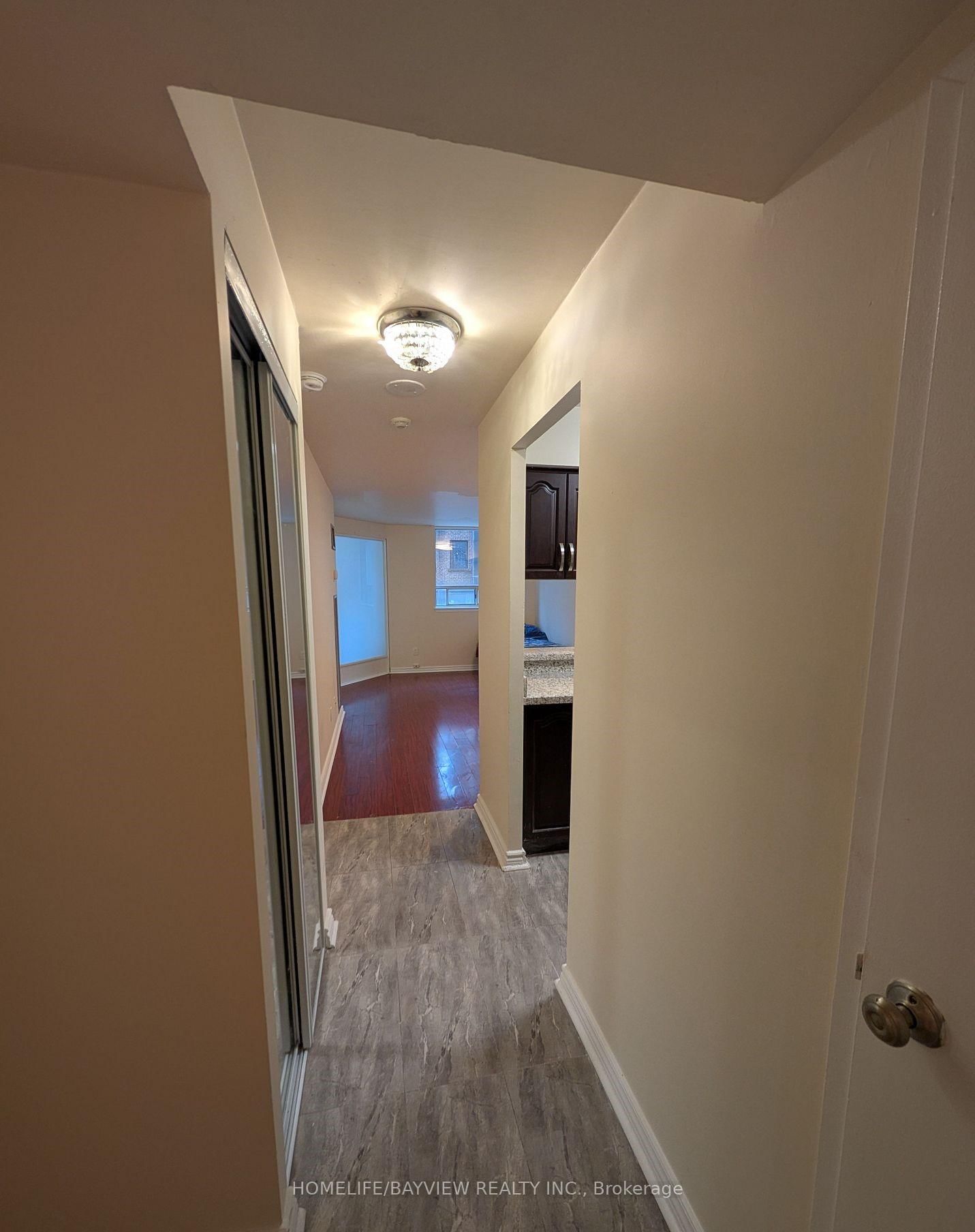 633 bay Street, Unit 222 - Photo 4