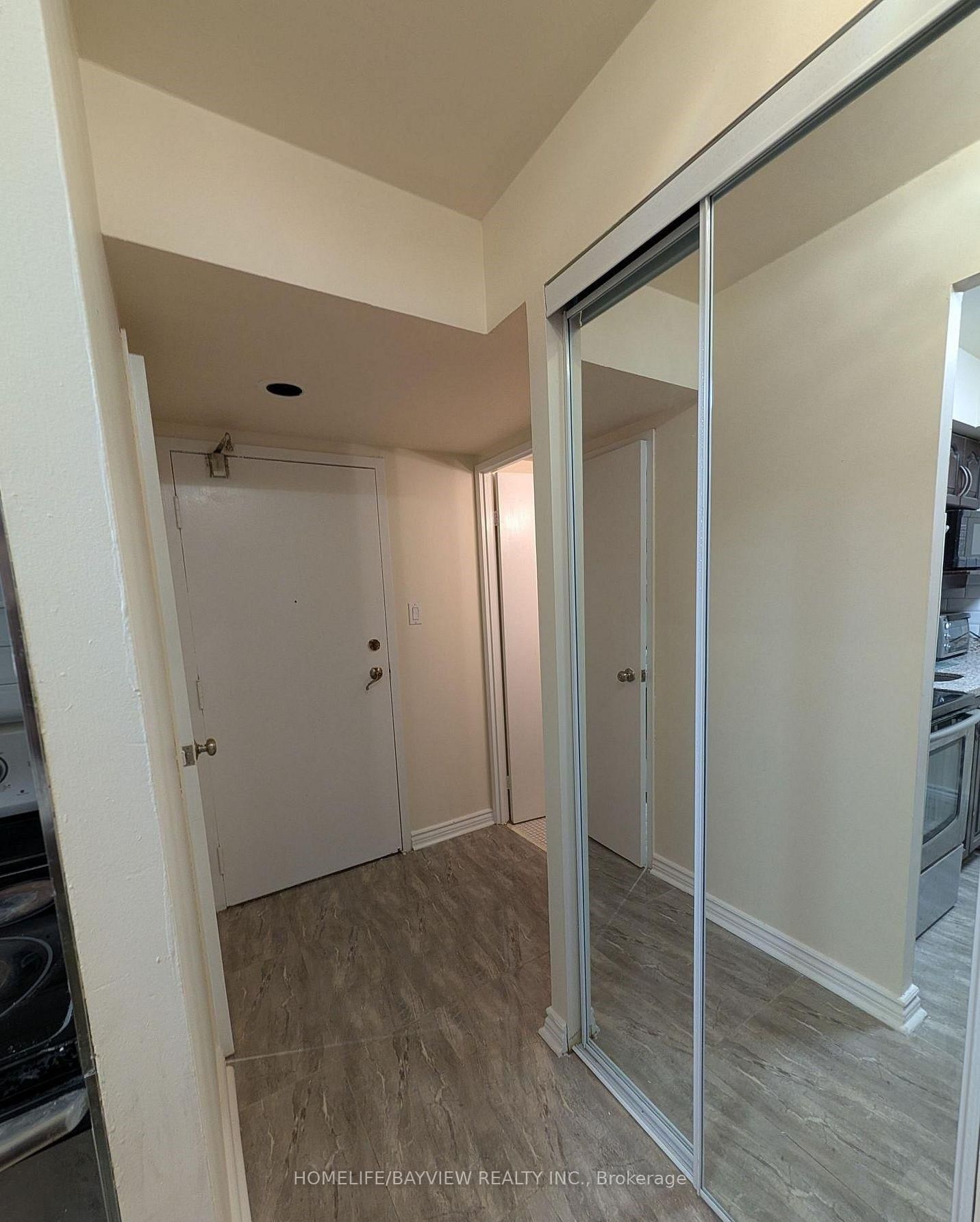 633 bay Street, Unit 222 - Photo 9