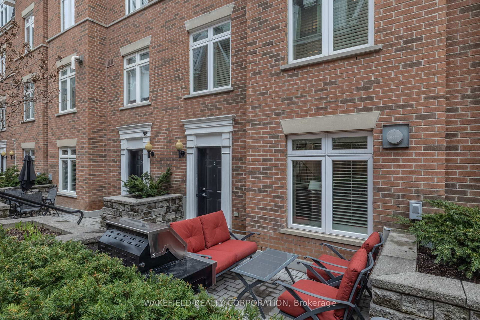 89 Lillian Street, Unit 02 - Photo 16