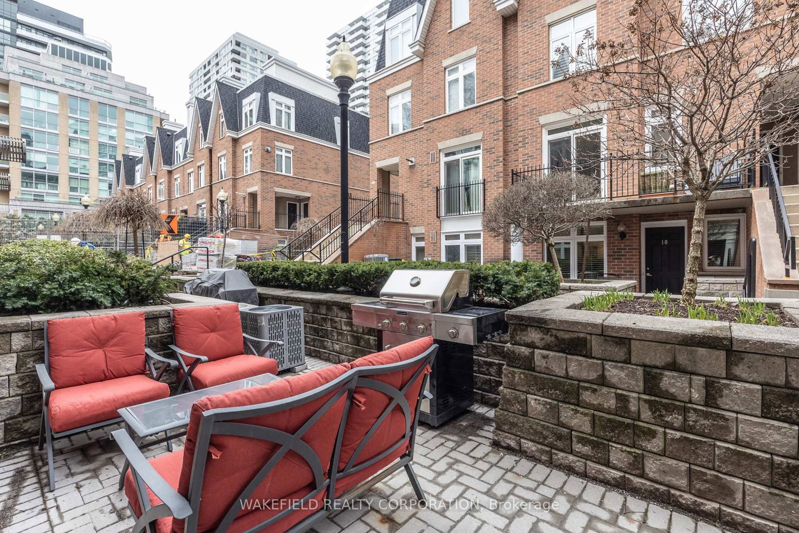 89 Lillian Street, Unit 02 - Photo 17