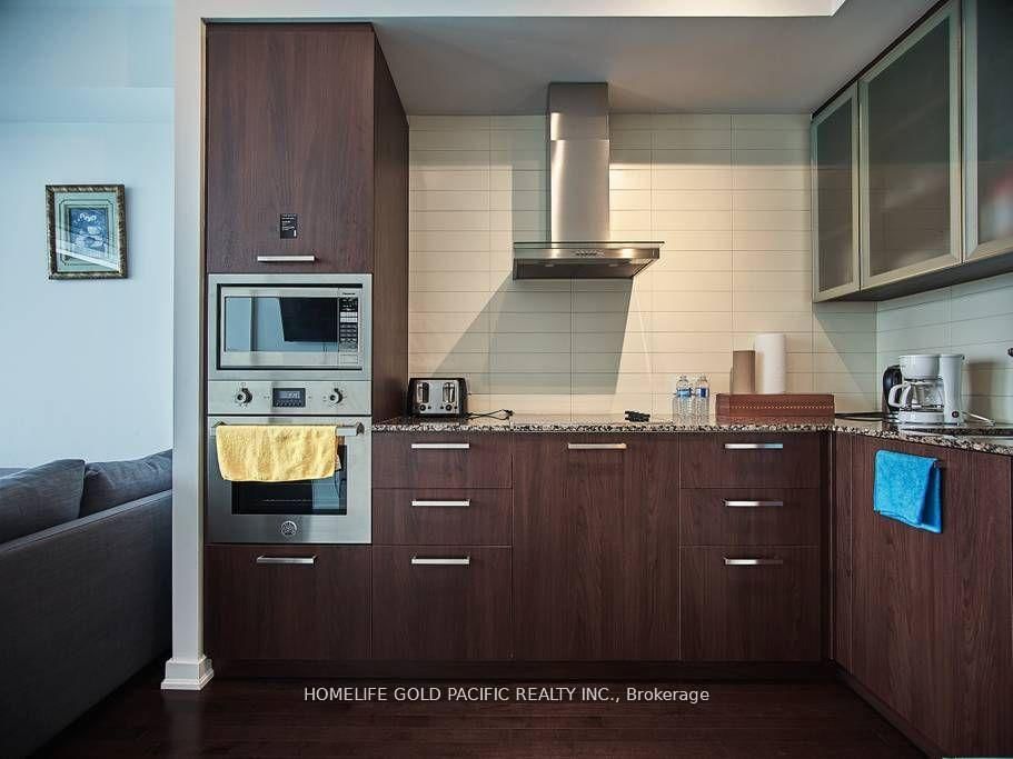 14 York Street, Unit 4709 - Photo 11