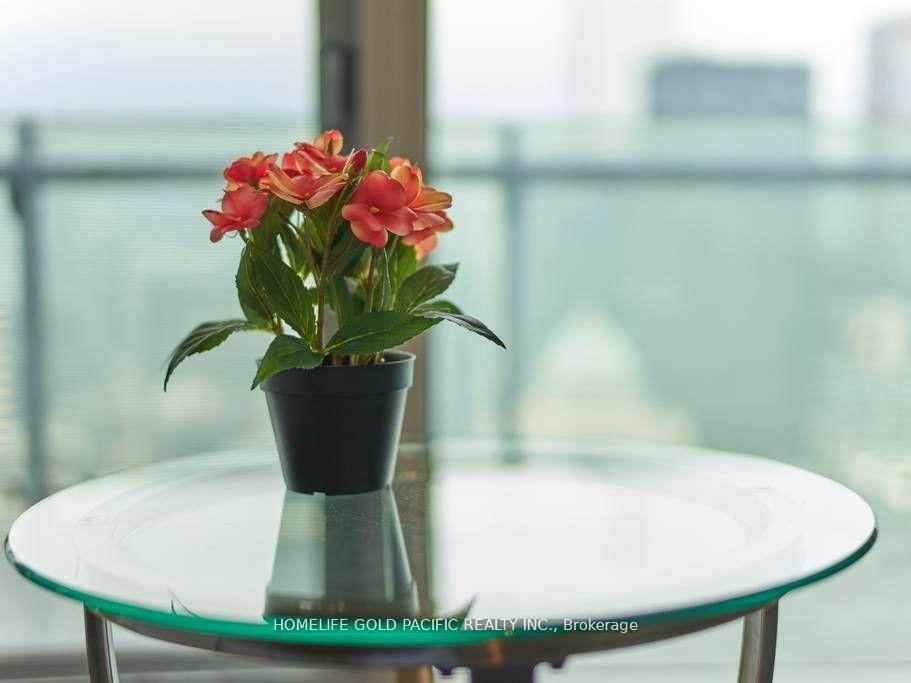 14 York Street, Unit 4709 - Photo 18