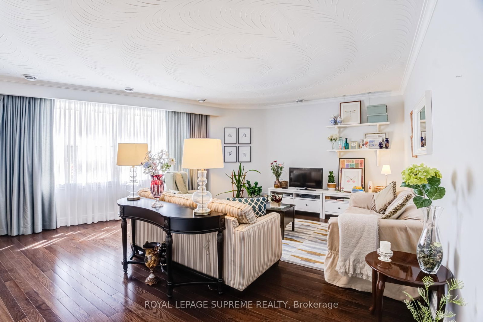 1612 Dundas Street W - Photo 9