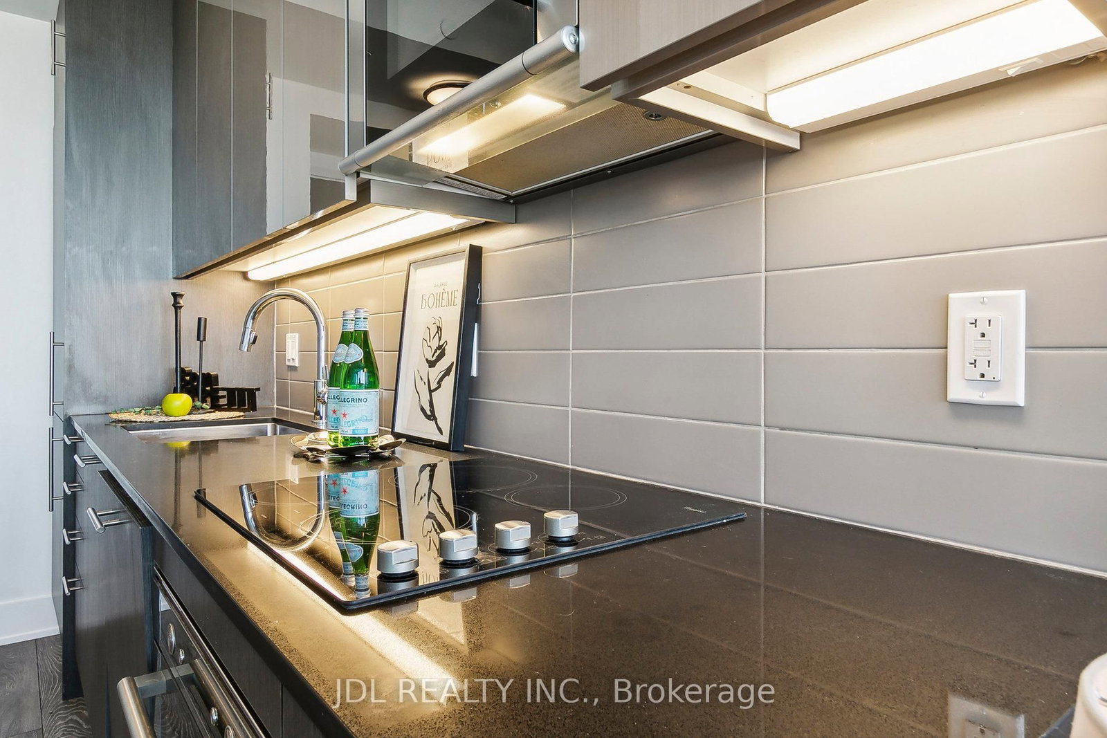 403 Church Street, Unit 3911 - Photo 24