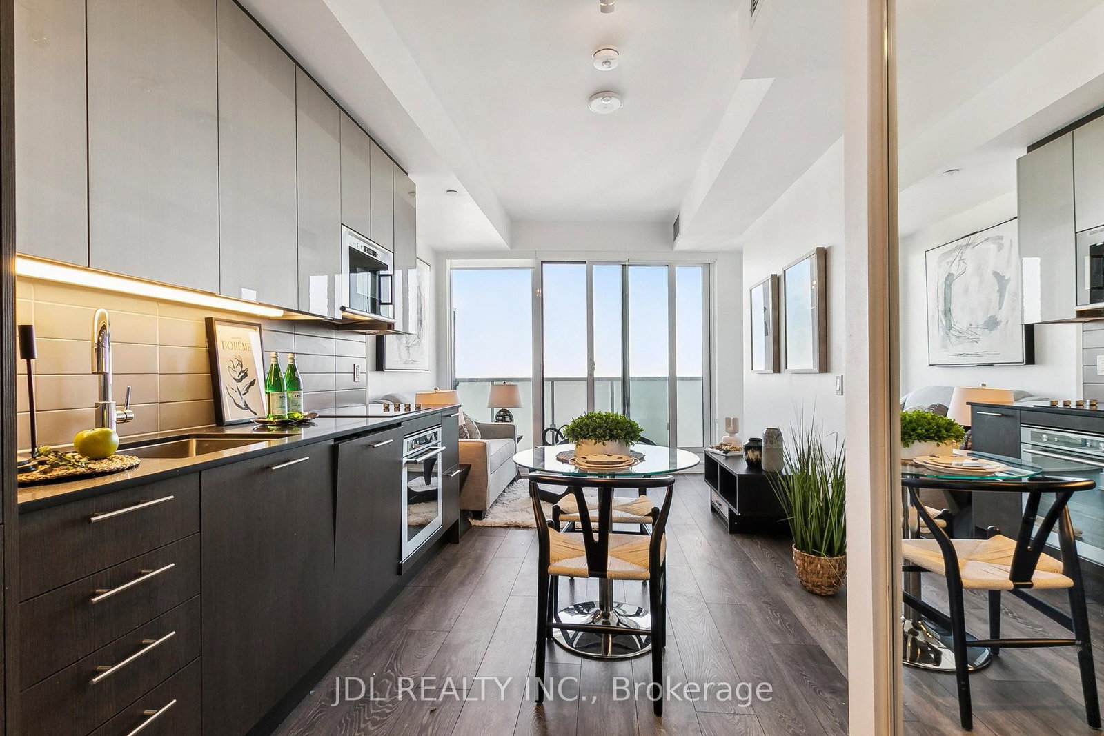 403 Church Street, Unit 3911 - Photo 3