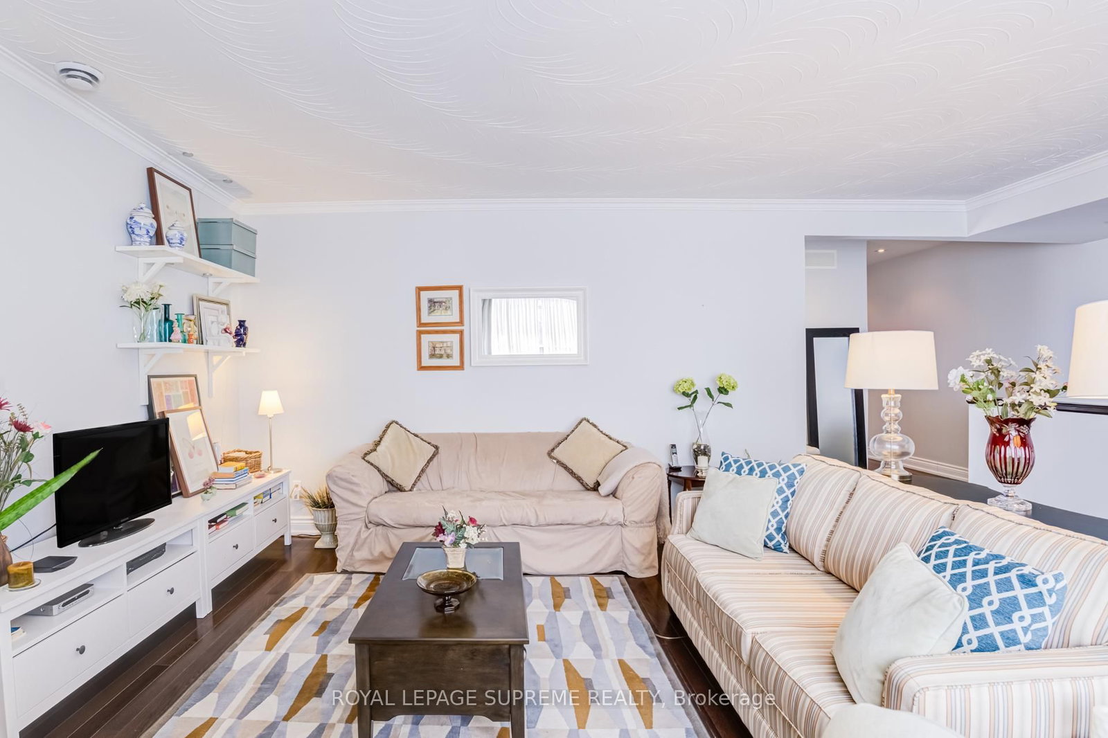 1612 Dundas Street W - Photo 11