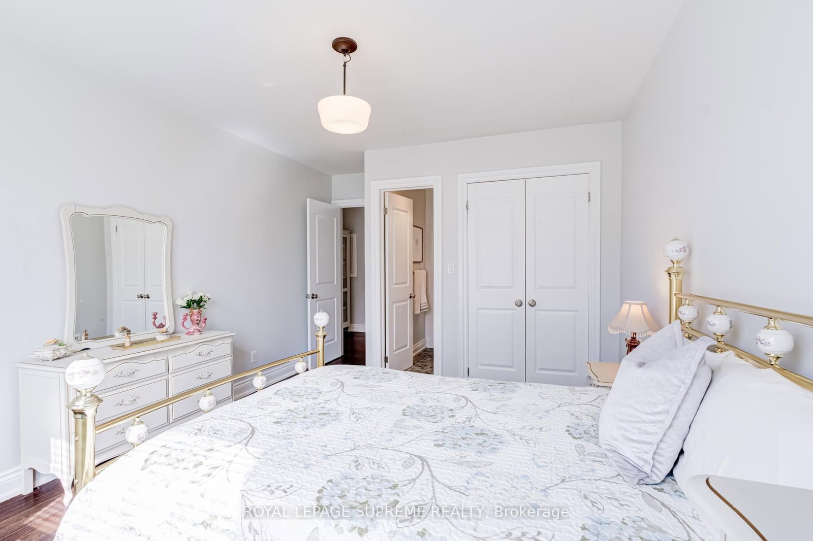 1612 Dundas Street W - Photo 25