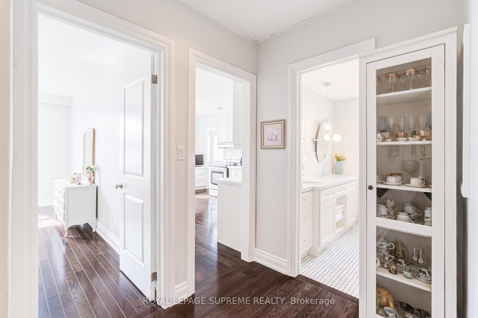 1612 Dundas Street W - Photo 28