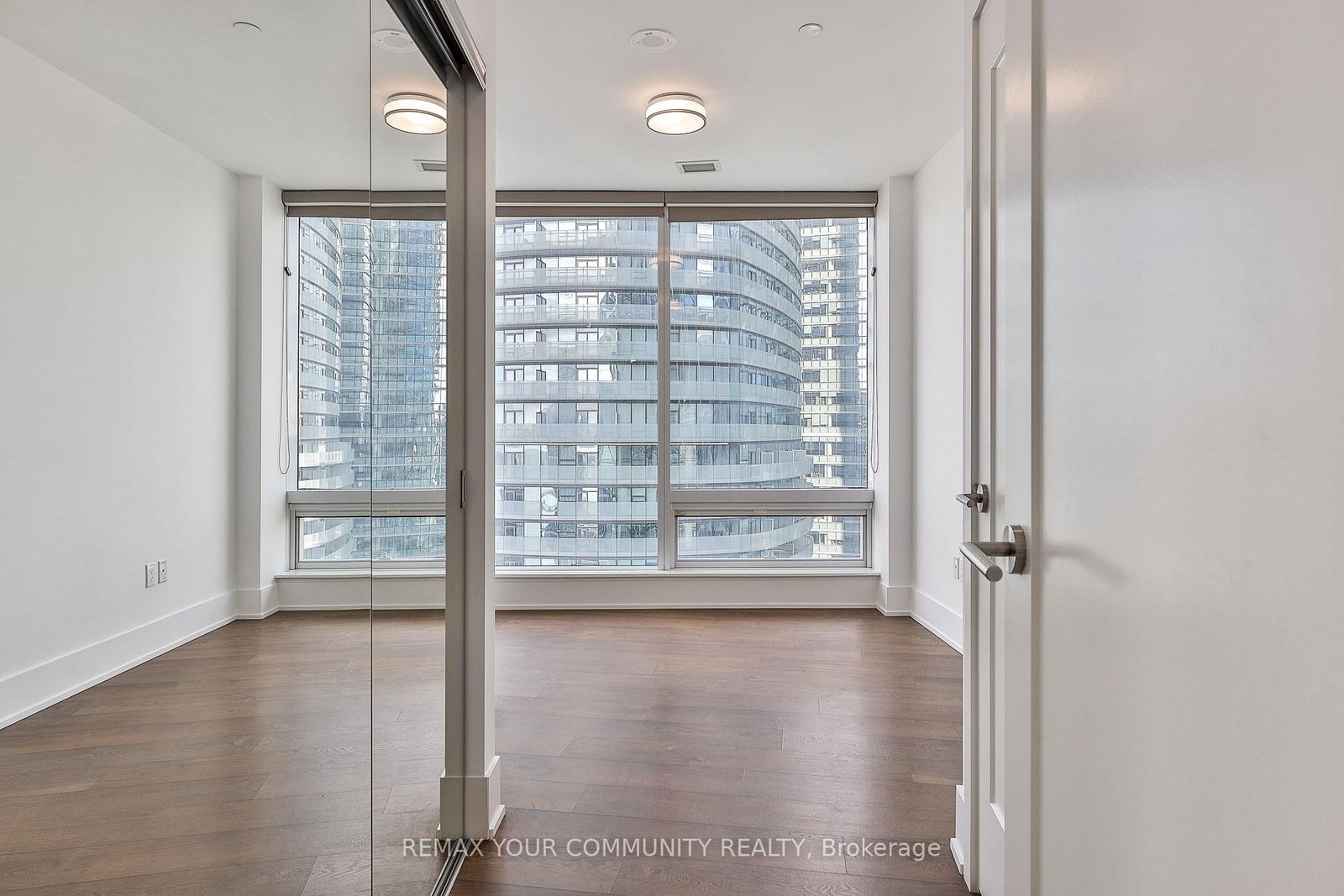 10 York Street, Unit 3410 - Photo 18