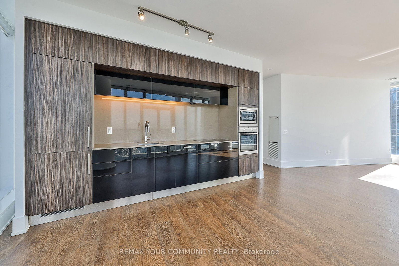 10 York Street, Unit 3410 - Photo 29