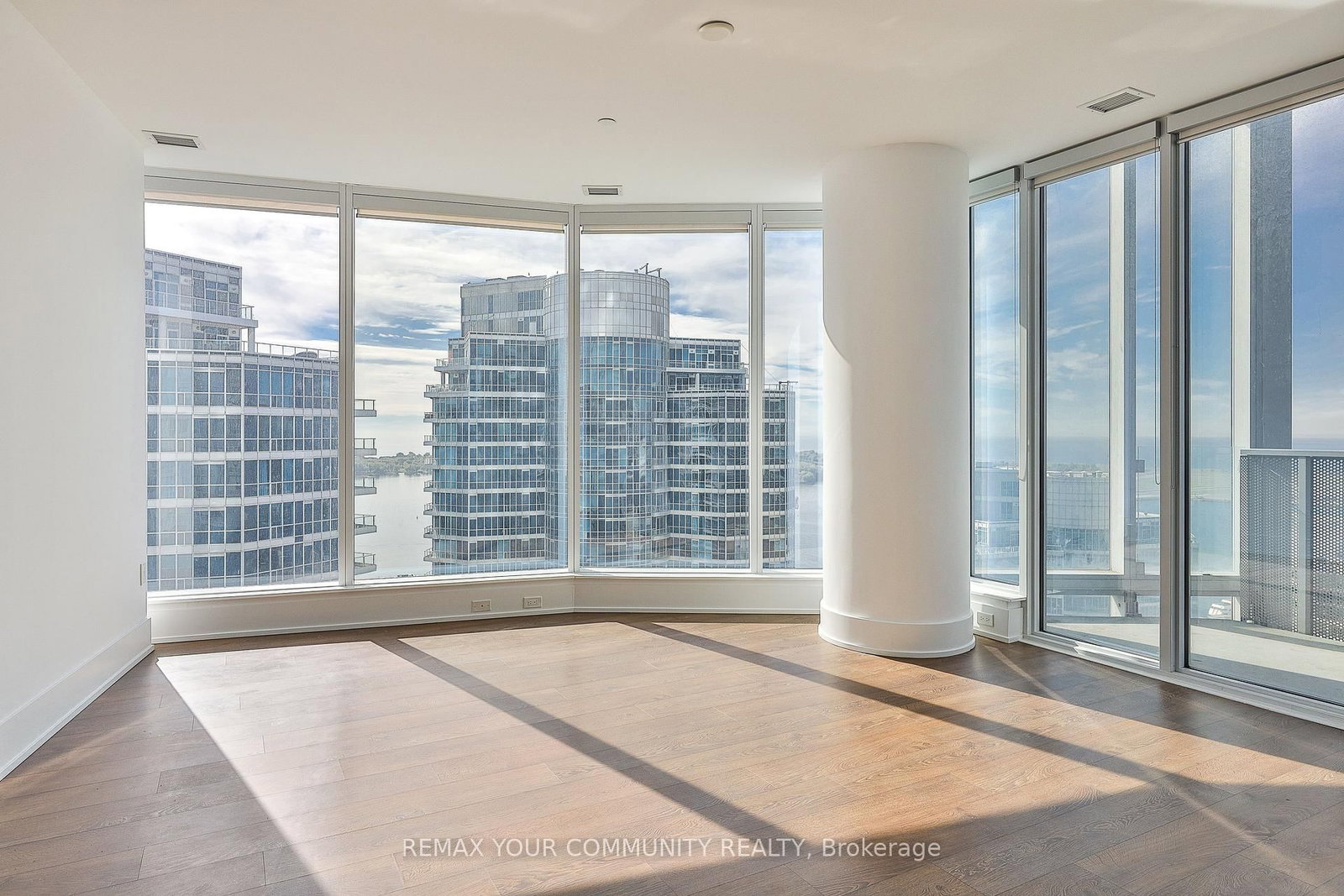 10 York Street, Unit 3410 - Photo 34