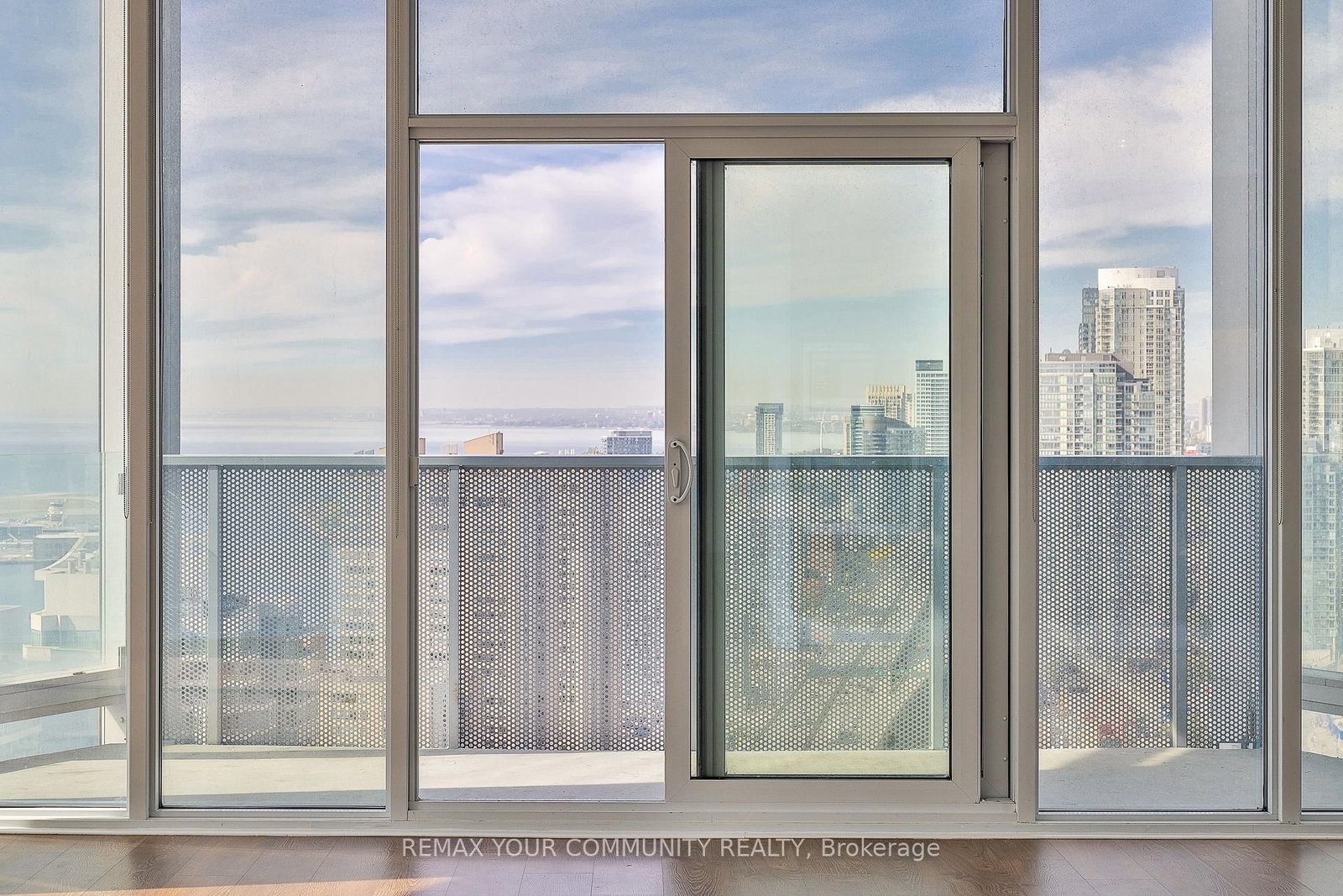 10 York Street, Unit 3410 - Photo 37