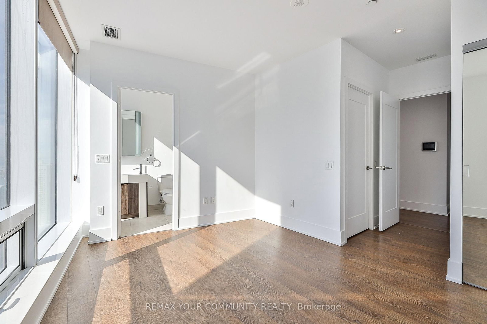 10 York Street, Unit 3410 - Photo 7