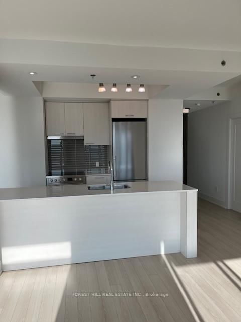 310 Tweedsmuir Avenue, Unit 1702 - Photo 7