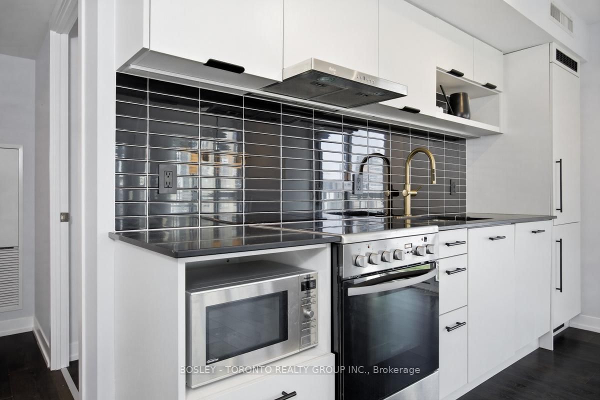 365 Church Street, Unit 1811 - Photo 6