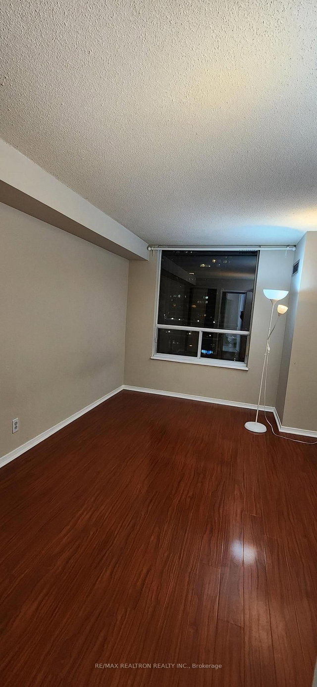 1006 - 100 Upper Madison Avenue