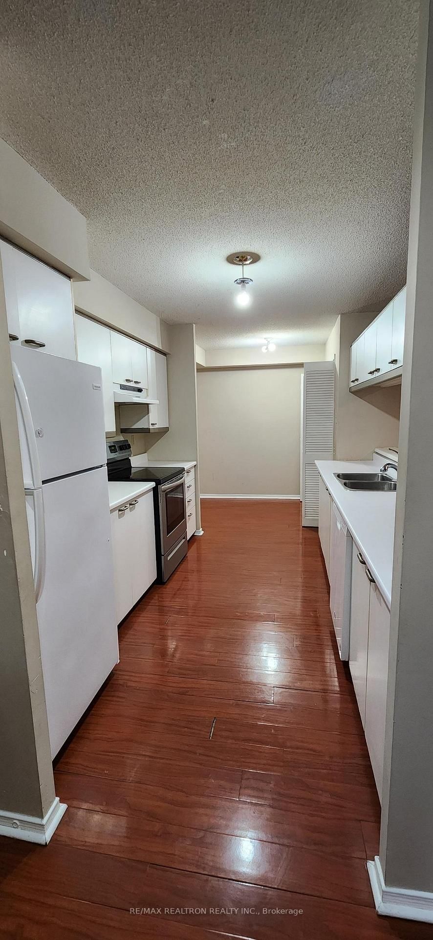 100 Upper Madison Avenue, Unit 1006 - Photo 6