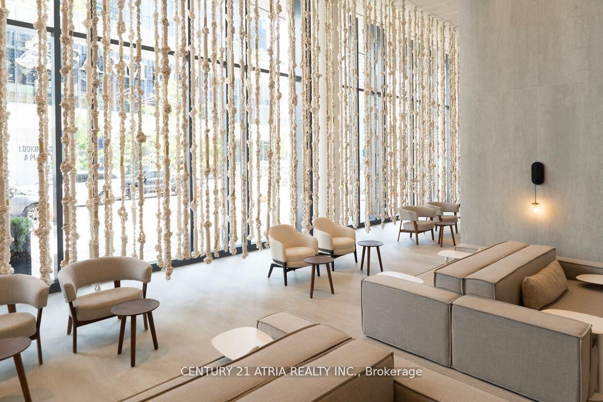 138 Downes Street, Unit 3311 - Photo 18